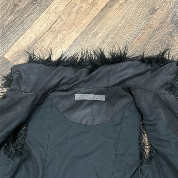 Zara Black Faux Fur Vest women’s medium lined warm - Picture 7 of 12